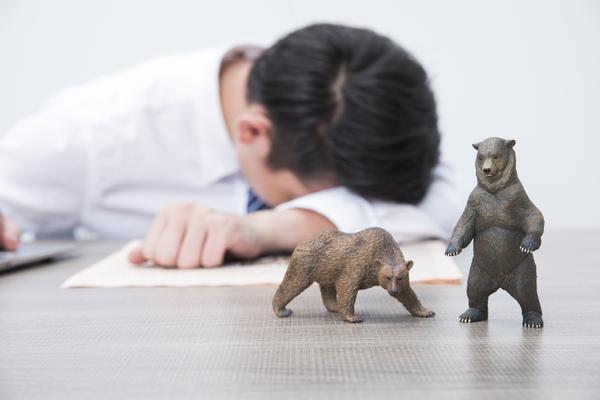 《股市紧急避险指南：掌握投资策略，确保资全》图1