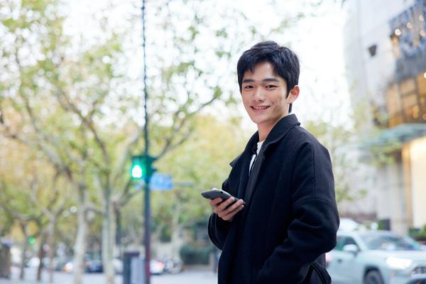 取保候审期间能否携带手机及相关法律规定 图2