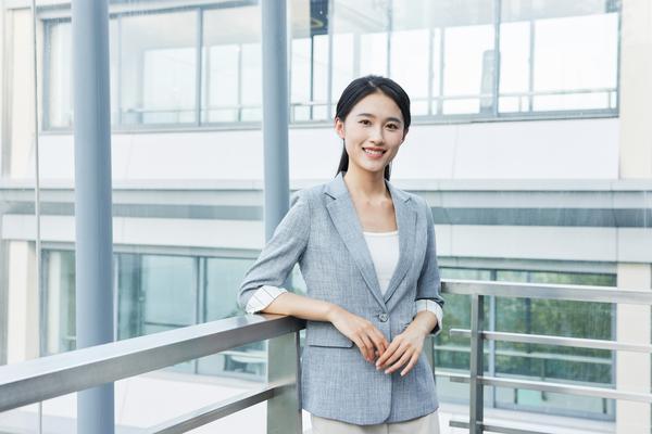 缓刑期间如何合法合规工作：法律实务与职场权益保障 图1
