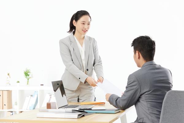 刑辩律师杨浩简历：刑事辩护领域的卓越实践者 图1