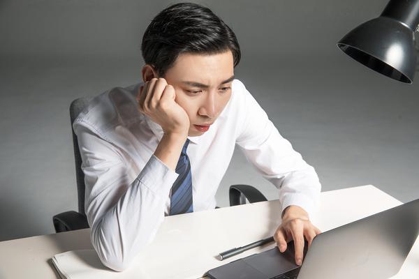 《企业上市为何钱紧张？揭秘上市背后的财务压力与挑战》图1