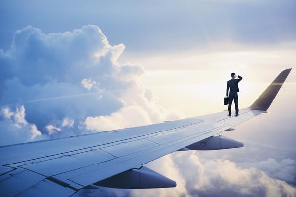 “正当防卫飞机点火:空中火灾惊魂记”图1