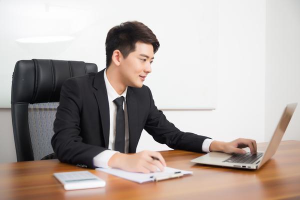 山大商务行政法期末考试：规则与法律责任的深度解析 图2