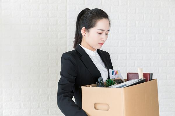 缓刑期间英勇救人，女孩展现无畏精神图1
