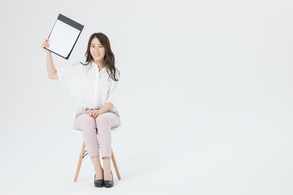 《行政法专家舒杨与李佳：谁将引领法律界的未来？》 图2