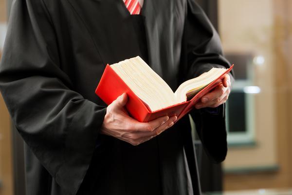 法官表示，目前无法判决缓刑图1