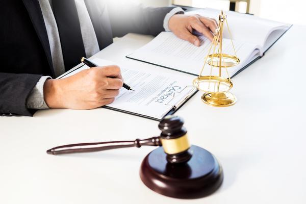 深入解析刑法第196条：信用卡诈骗罪的法律适用与司法实践 图2