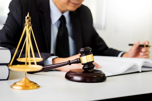 刑事诉讼原告出庭：权利、义务与实践中的选