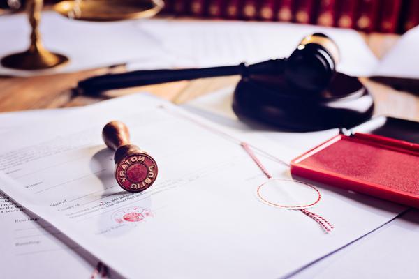 刑事诉讼律师事务所：专业刑事辩护与诉讼服务图1
