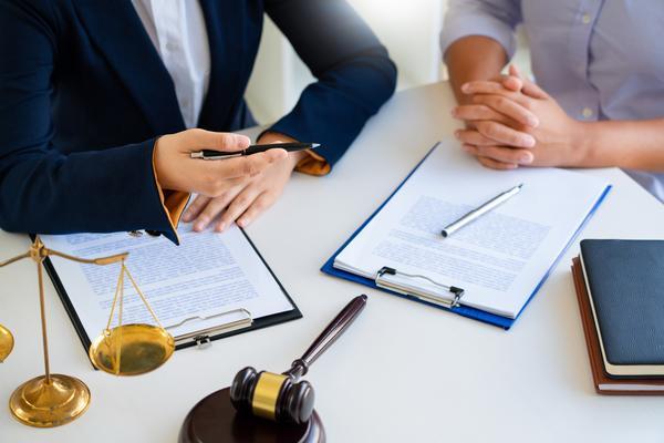 取保候审是否必须委托律师？法律解读与实务指南 图1