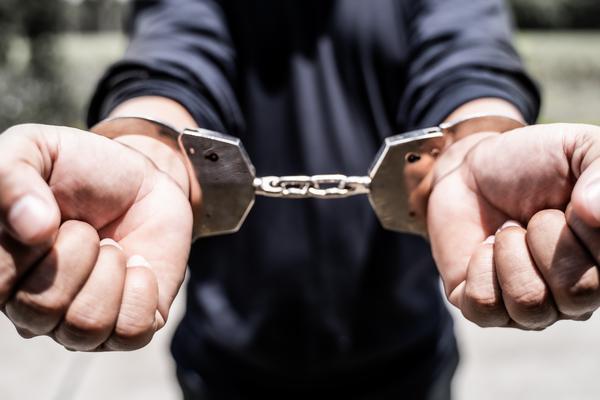 刑事网络犯罪逮捕是否会涉及罚款？