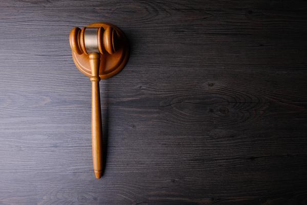 缓刑是否需要开庭？法律适用与程序分析 图2