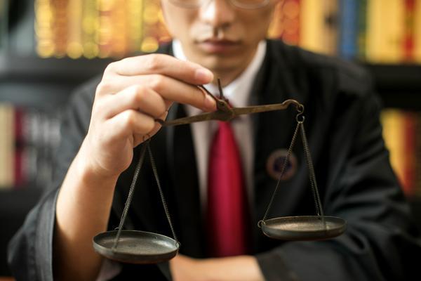 《取保候审阶段律师会见：关键节点上的法律服务》 图1