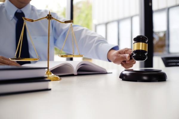 取保候审法律咨询律师|专业刑事辩护律师的重要角色 图1
