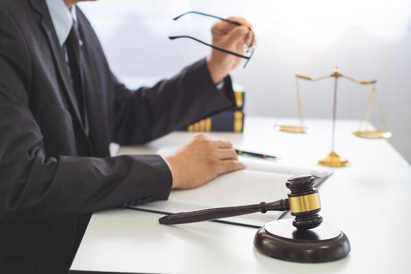 刑辩律师-专业化法律服务与刑事辩护的未来趋势 图2