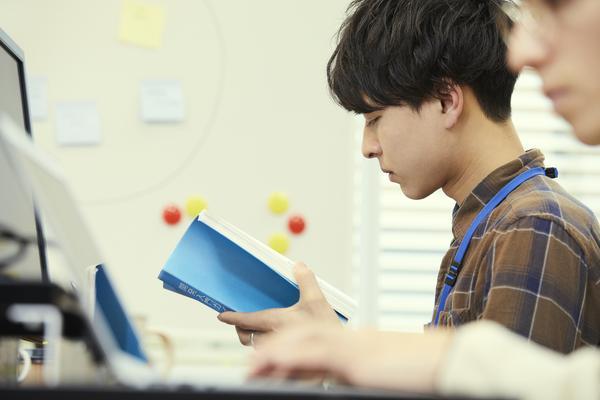 防范经济犯罪广告语的设计与应用 图1
