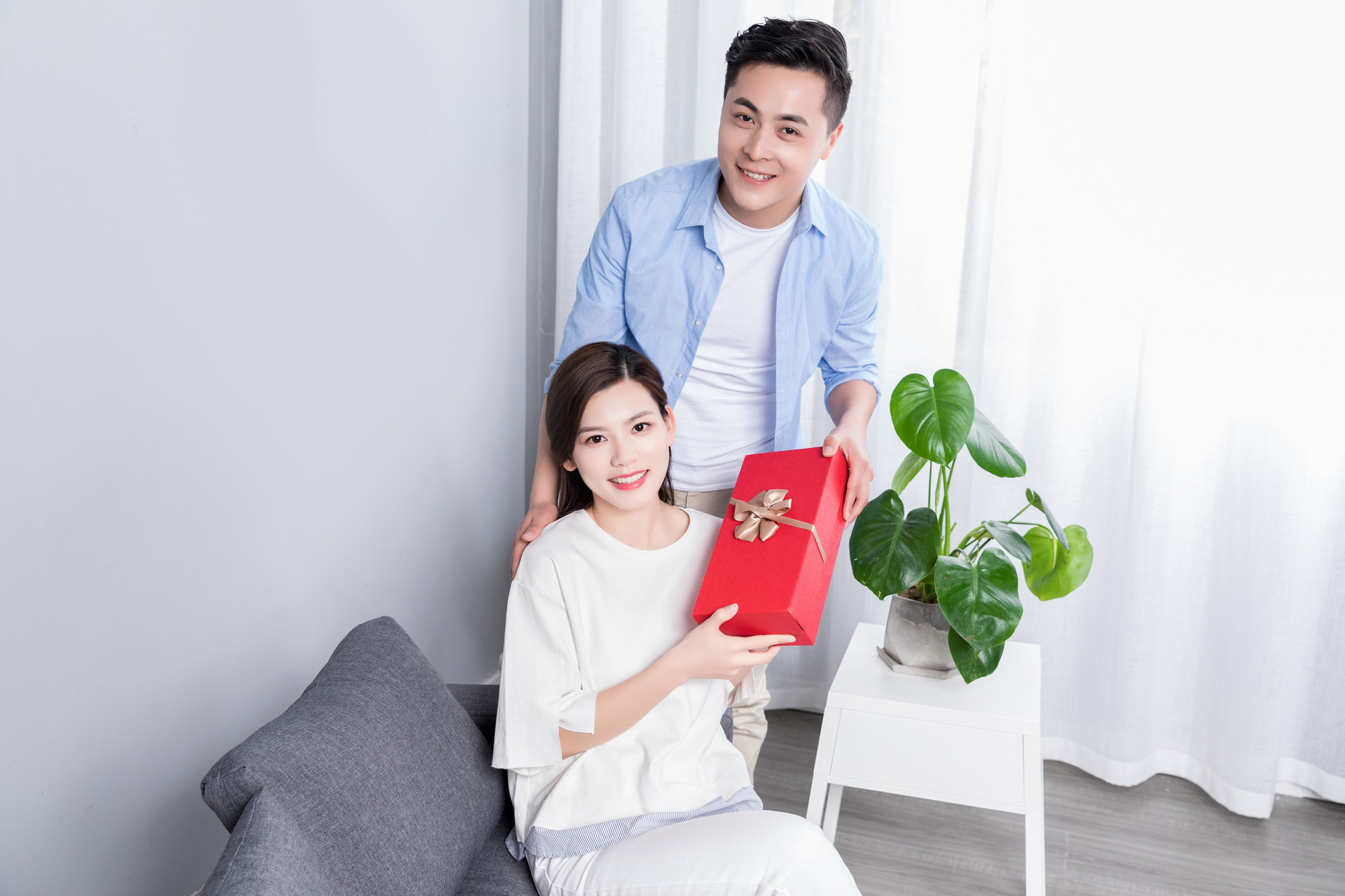 “家暴中的正当防卫：如何看待老公的暴力行为？”图1