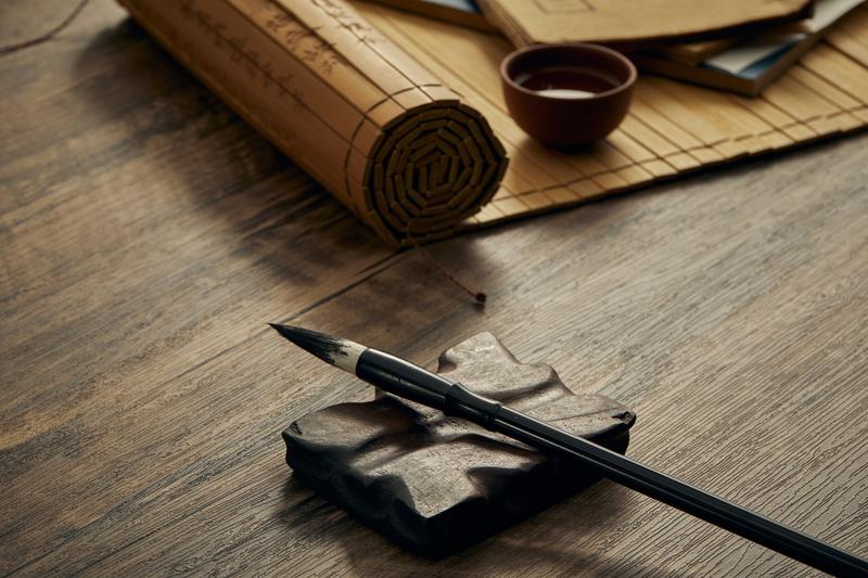 古代刑法中的幽默与智慧：从“最搞笑”的刑罚看法律的另类演绎 图1