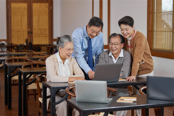 《正当防卫3：狙击枪的使用与挑战》图1